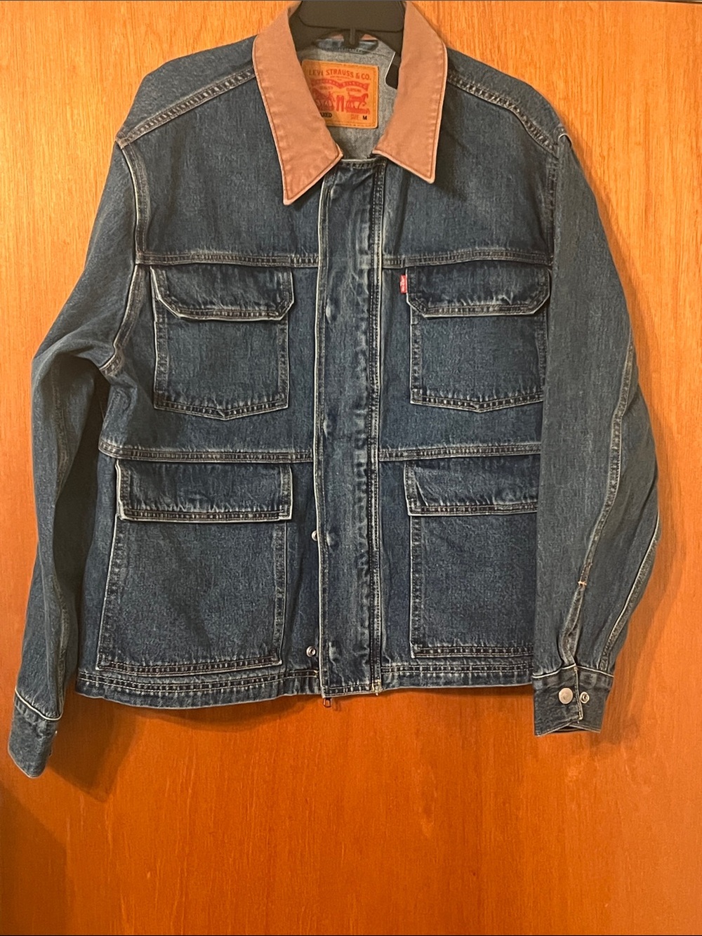 Levi’s Men’s East Port Denim Jacket Medium Wash Brown Collar Sz Medium MSRP: $98